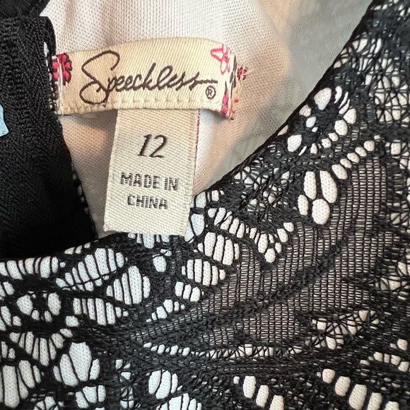 Bundle of 4 tween black dresses - Picture 3 of 4